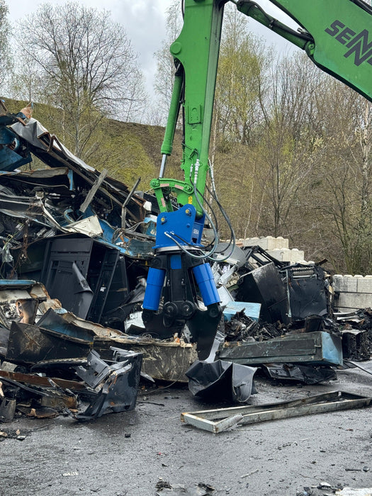 Hydraulische Schrottschere für Bagger 6-30t - SeKa Baumaschinen GmbH